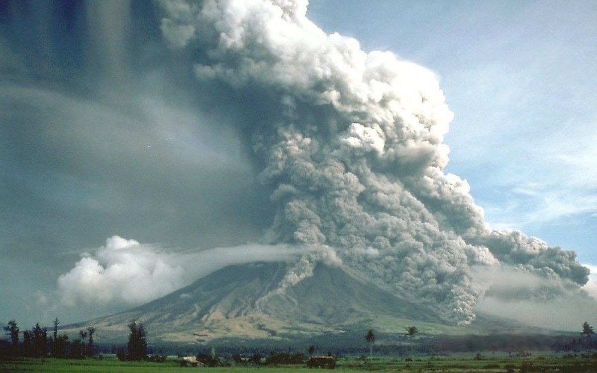 Mount Mayon Volcanic Eruption