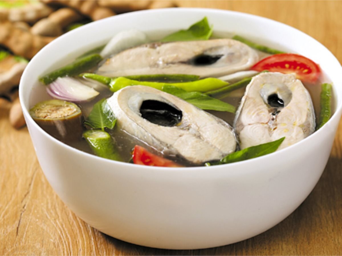 Filipino Sinigang na Bangus